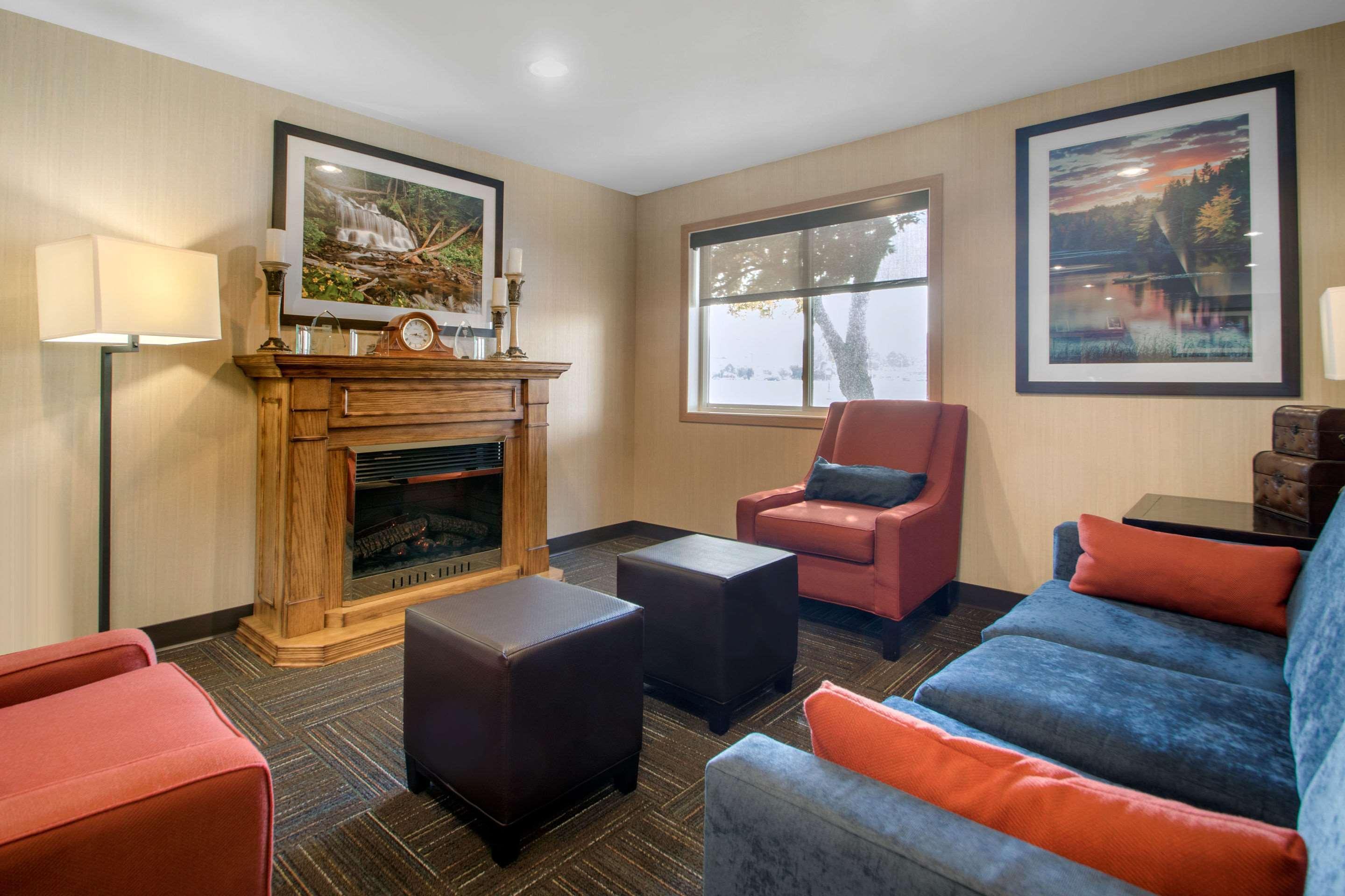 Comfort Inn Iron Mountain Exterior foto